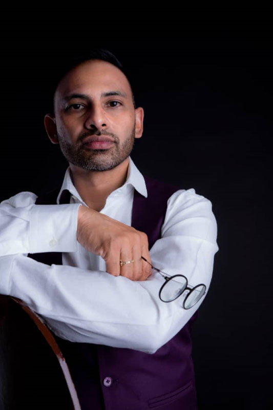 Zain Director